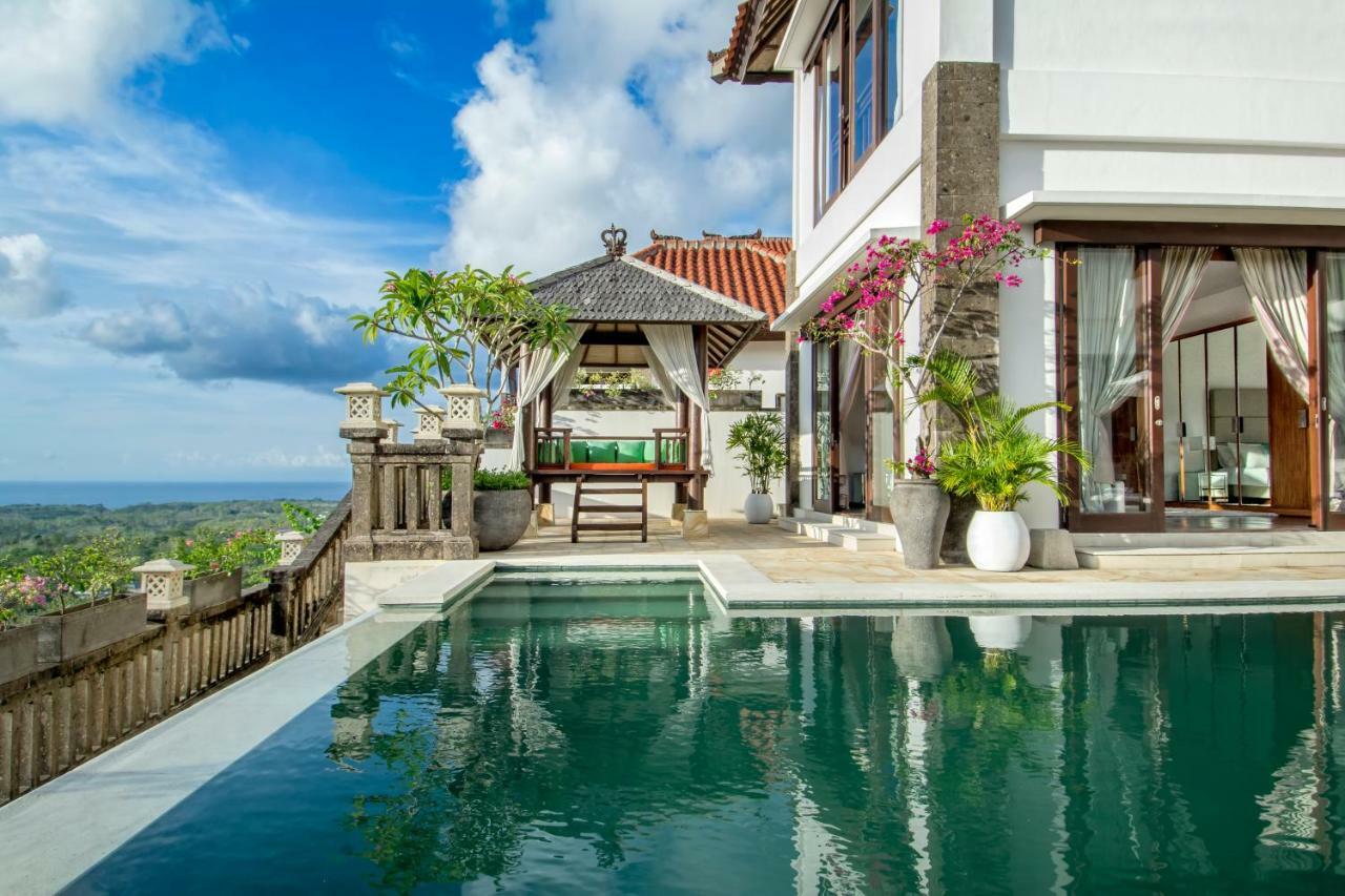Villa Amanie - Private Villa With Infinity Pool, Stunning Views And Cook จิมบาราน ภายนอก รูปภาพ