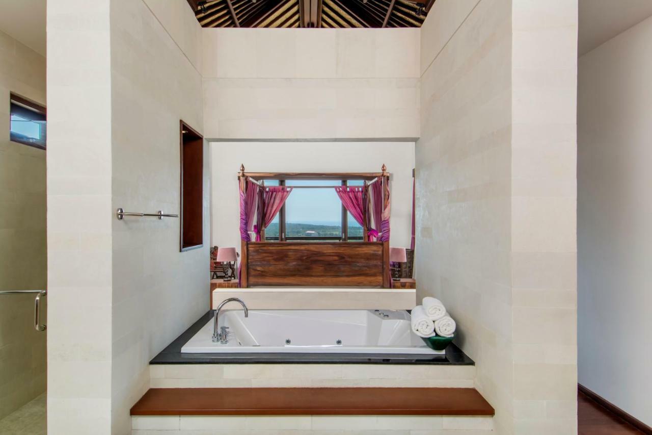 Villa Amanie - Private Villa With Infinity Pool, Stunning Views And Cook จิมบาราน ภายนอก รูปภาพ
