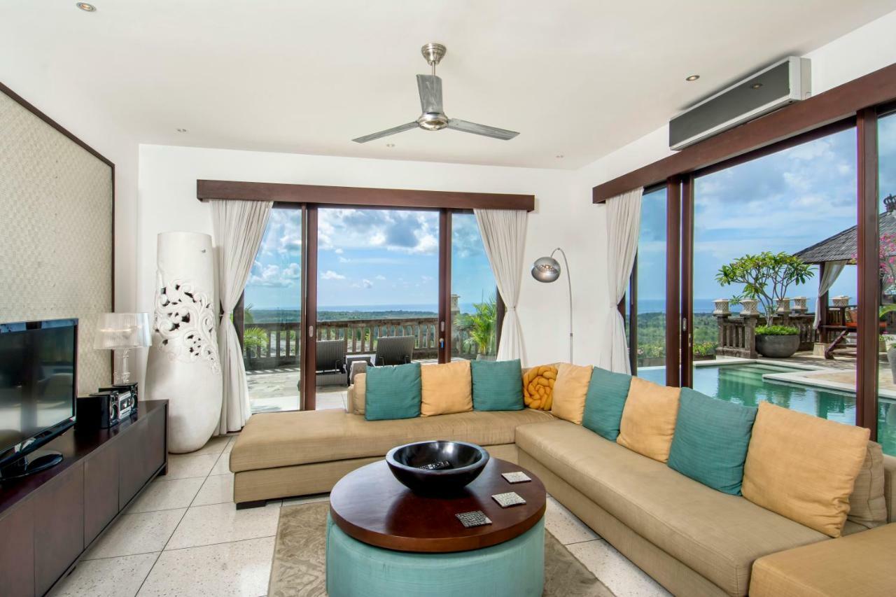 Villa Amanie - Private Villa With Infinity Pool, Stunning Views And Cook จิมบาราน ภายนอก รูปภาพ