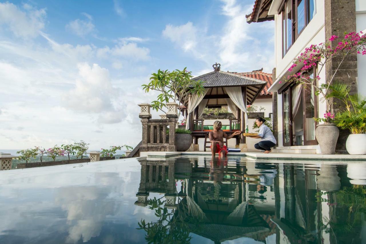 Villa Amanie - Private Villa With Infinity Pool, Stunning Views And Cook จิมบาราน ภายนอก รูปภาพ
